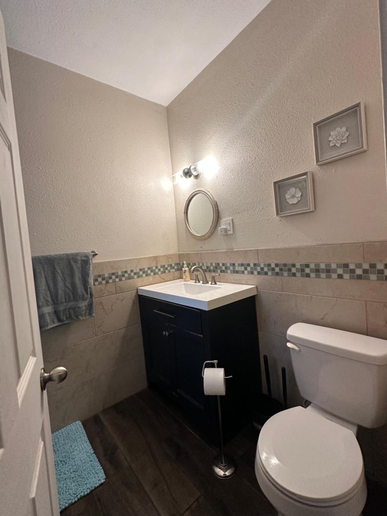 Holiday home Midtown Gem With Kitchen And Living