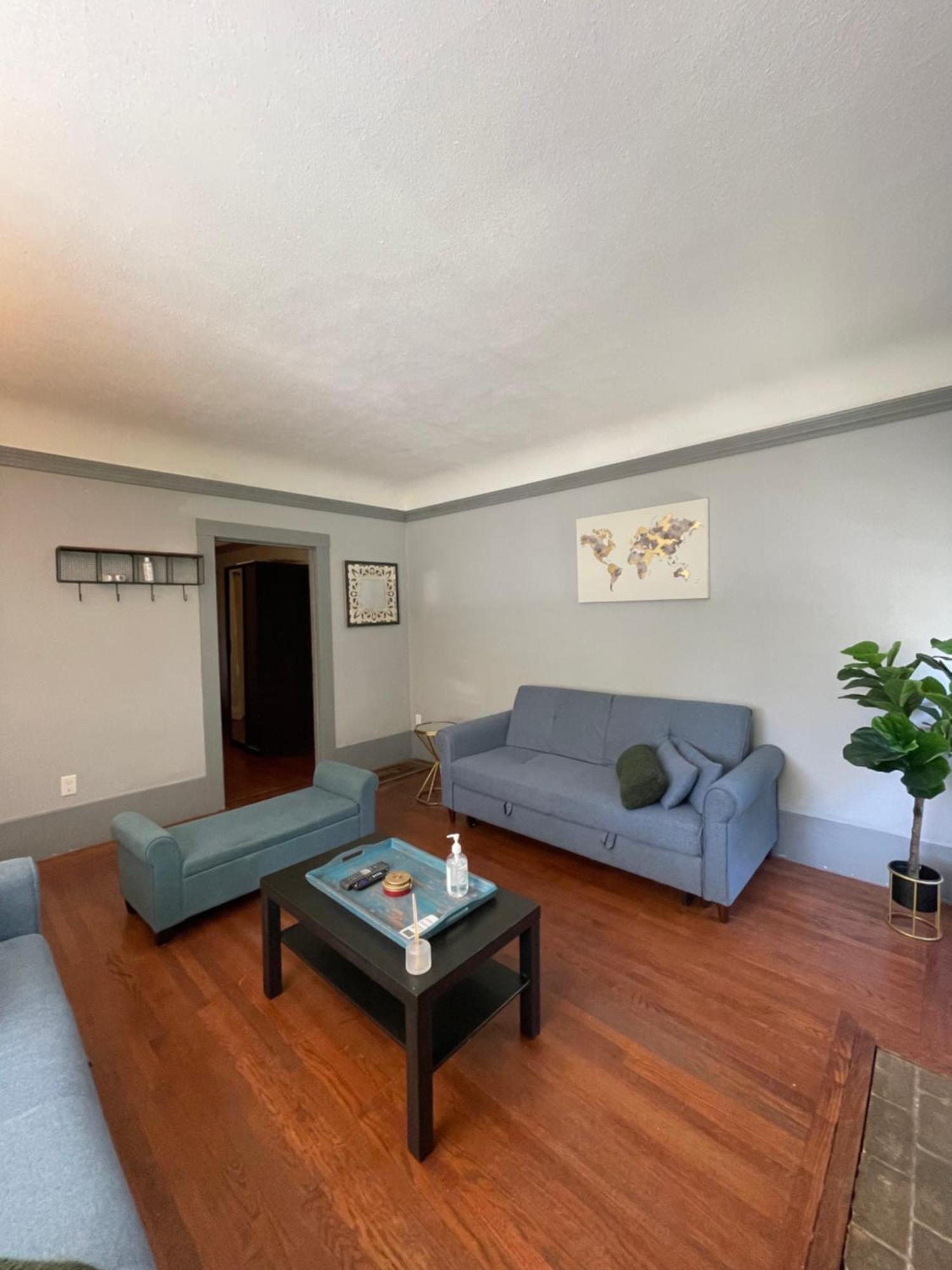 Holiday home Midtown Gem With Kitchen And Living